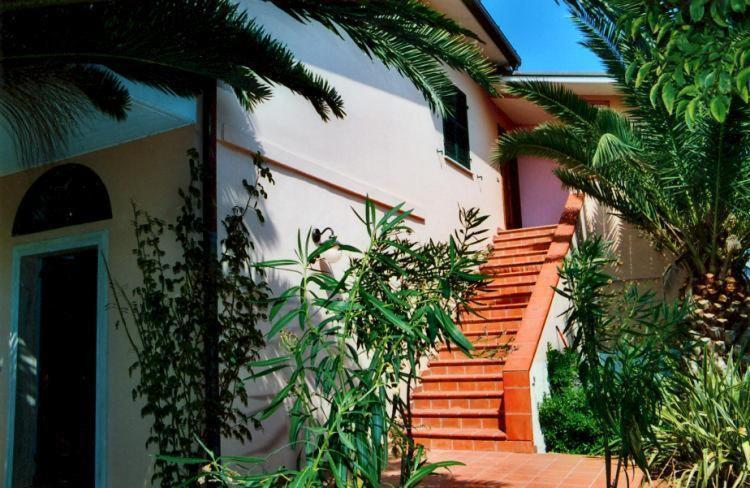 Bed&Breakfast Giardino Agritourist Controguerra Екстер'єр фото