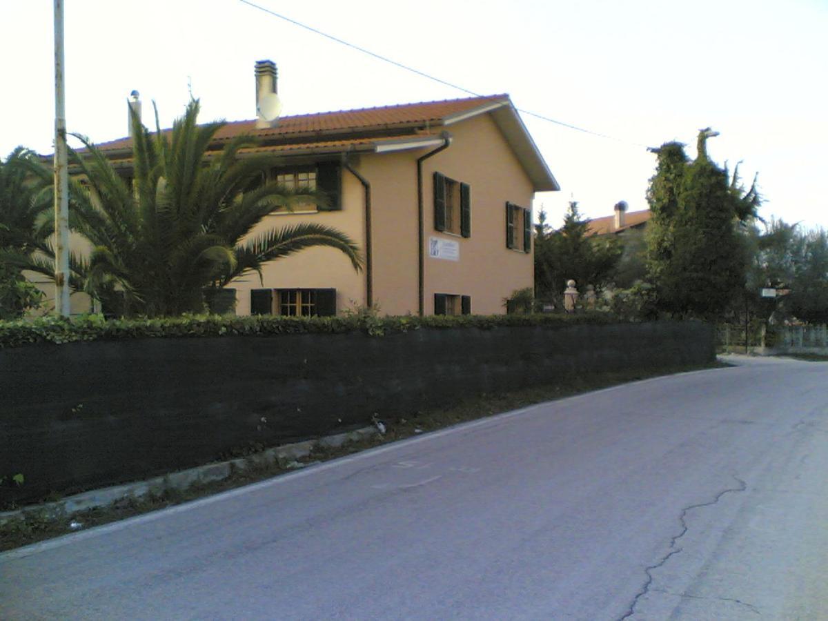 Bed&Breakfast Giardino Agritourist Controguerra Екстер'єр фото