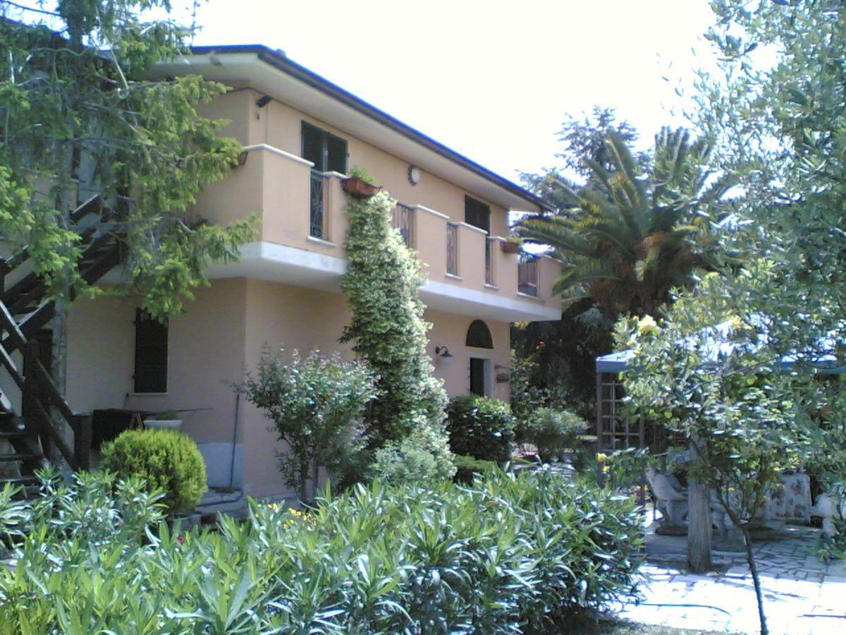 Bed&Breakfast Giardino Agritourist Controguerra Екстер'єр фото